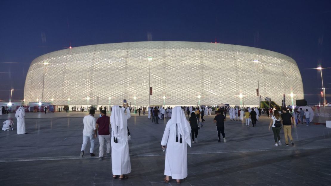 Una vista general muestra el exterior del estadio Al-Thumama en Doha, uno de los ocho estadios que acogerán partidos del Mundial. Crédito: Karim Jaafar/AFP/AFP vía Getty Images