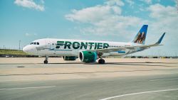 CNNE 1299929 - conoce el nuevo pase anual de frontier airlines