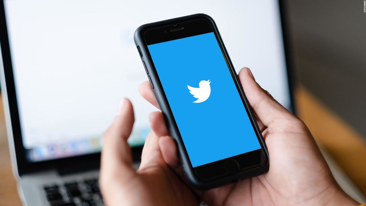 CNNE 1300086 - caos en twitter arriesga visas de trabajo de algunos