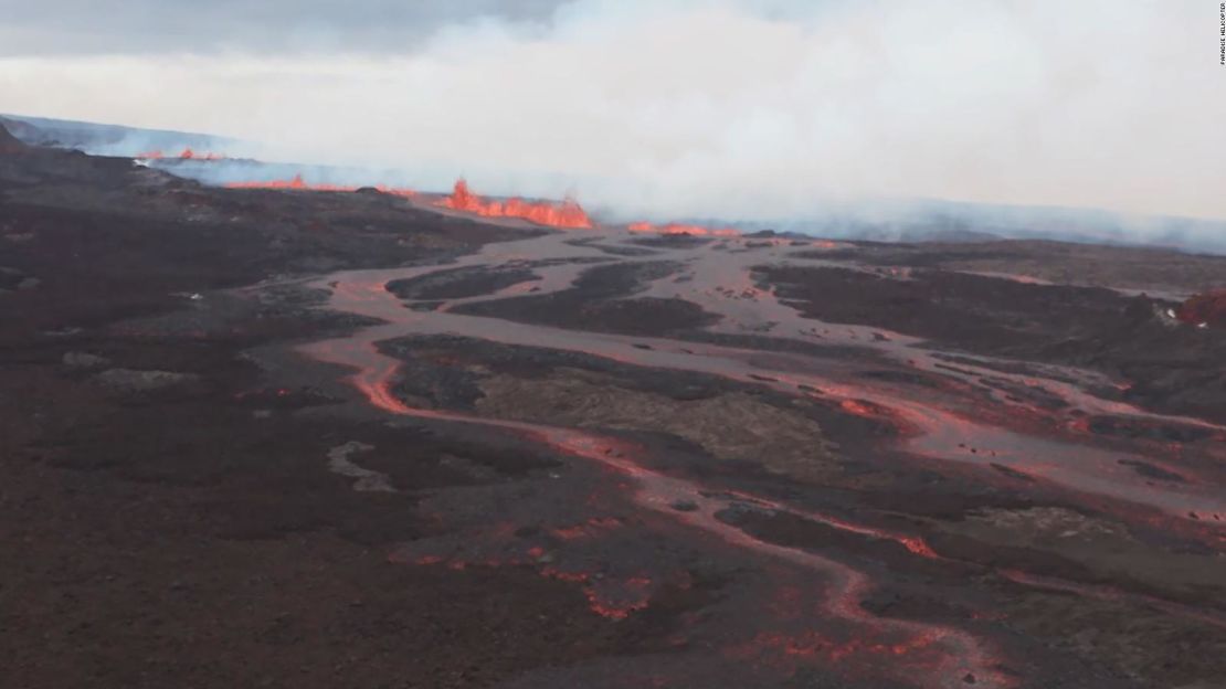 Los impresionantes ríos de lava del volcán Mauna Loa.