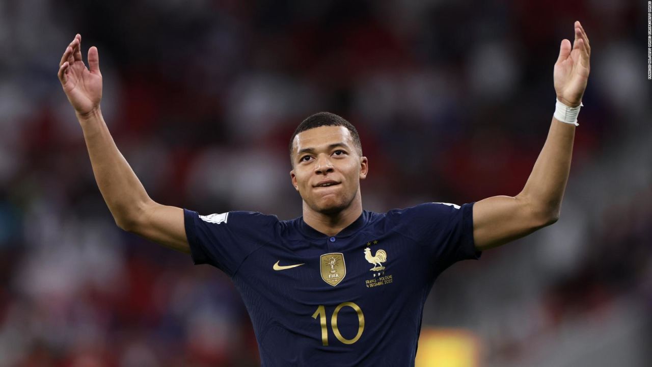 CNNE 1308502 - francia avanza a paso de campeon de la mano de mbappe