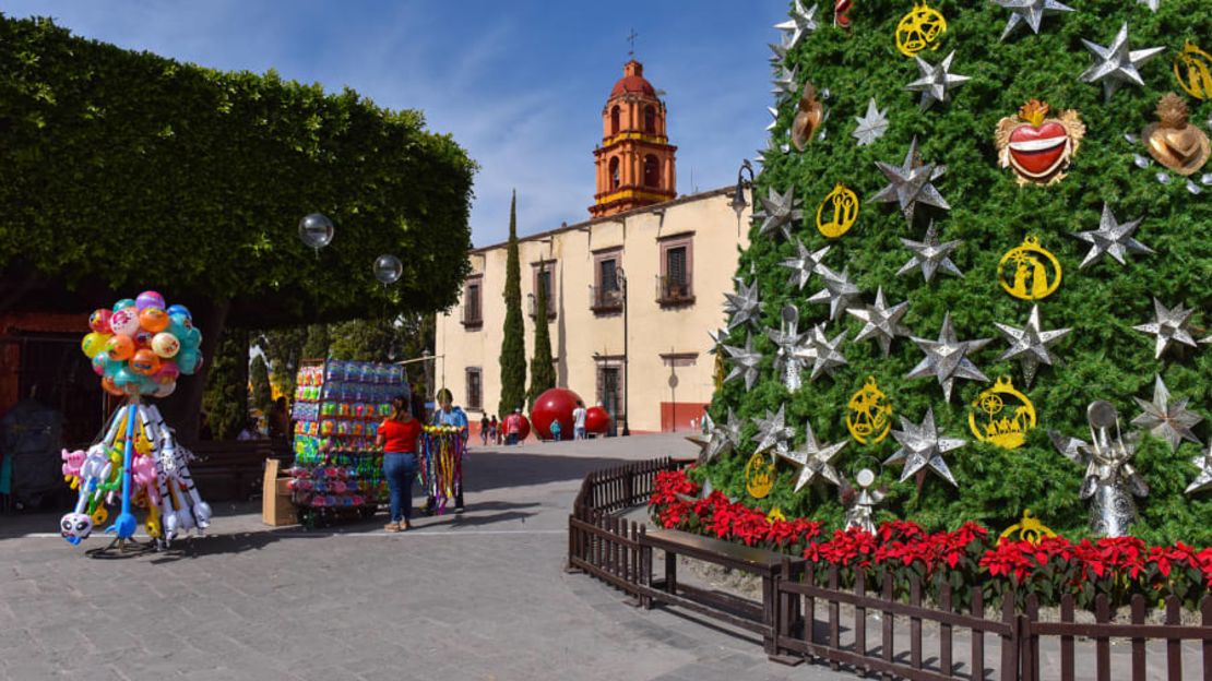 Este popular paraíso para los artistas es un gran lugar para celebrar la Navidad con un clima generalmente templado y otoñal. Crédito: Megapress/Alamy Stock Photo