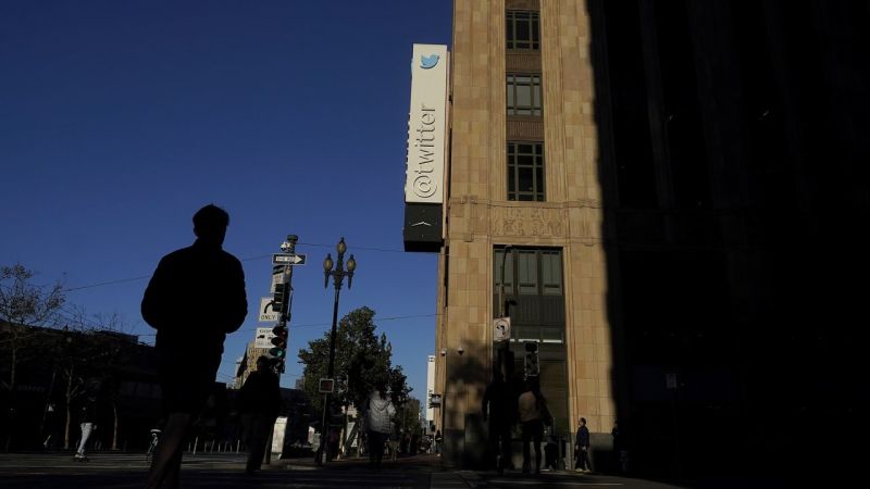 Exempleados que demandaron a twitter hablan sobre los despidos 