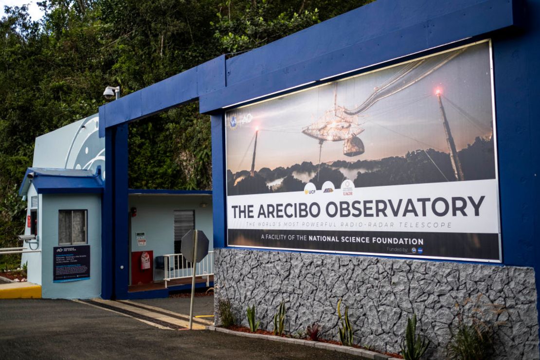 La entrada principal al Observatorio Arecibo de Puerto Rico