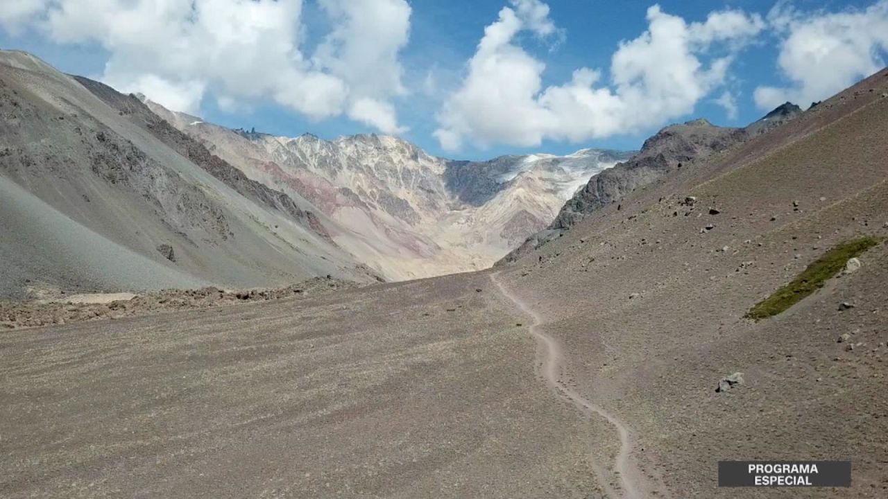 CNNE 1314692 - sobreviviente de tragedia de los andes narra como cayo el avion