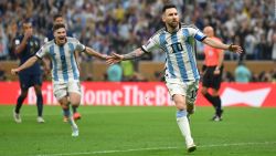 CNNE 1316040 - ¿fue o no fue penal? lo cobra messi y argentina pica adelante en la final