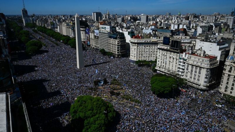 Fotos | las mejores imágenes de la celebración de messi y de la selección en argentina tras ganar la copa del mundo | cnn