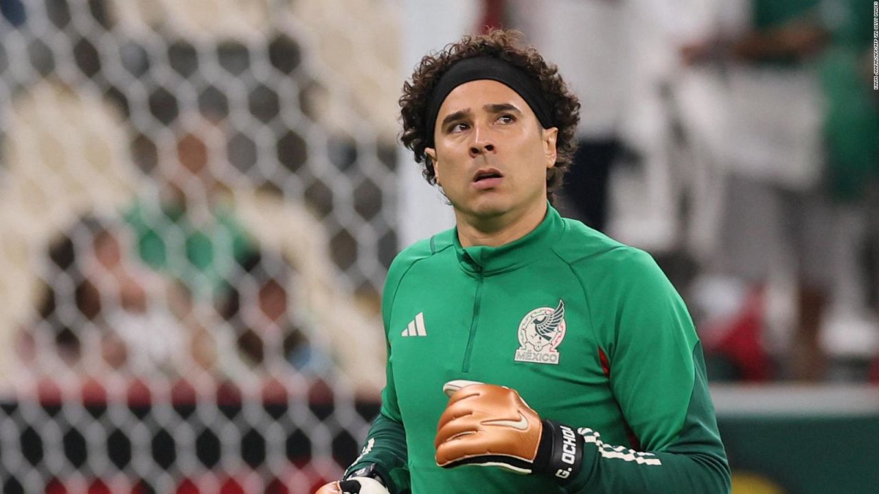 CNNE 1318410 - "memo" ochoa jugara en el salernitana de italia