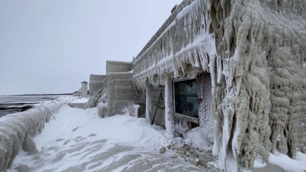 CNNE 1319606 - las imagenes mas impactantes de la tormenta invernal en ee-uu-