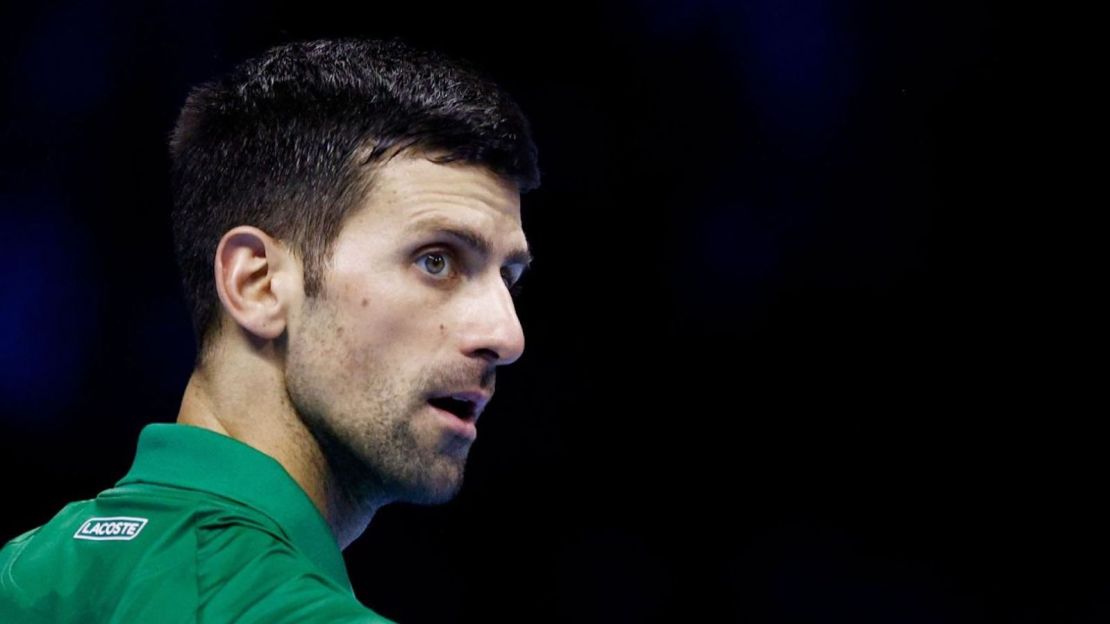 Novak Djokovic fue deportado de Australia en enero después de que el ex ministro de inmigración Alex Hawke descubrió que la estrella del tenis representaba un riesgo para la salud pública y el orden.