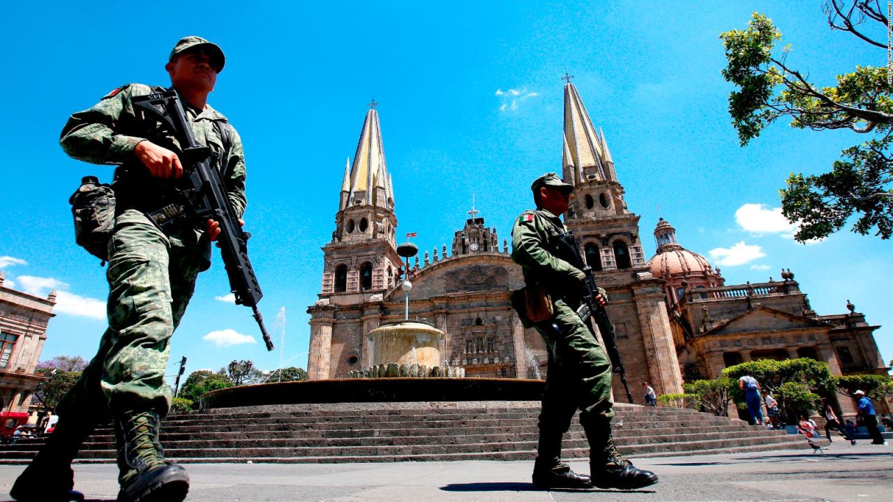 CNNE 1320009 - 61% de mexicanos cree que la inseguridad es el problema mas importante