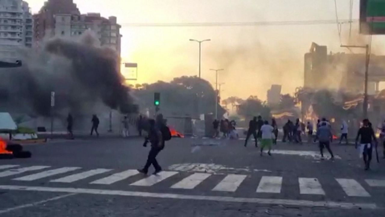 CNNE 1321134 - bolivia cierra el ano con estas violentas protestas