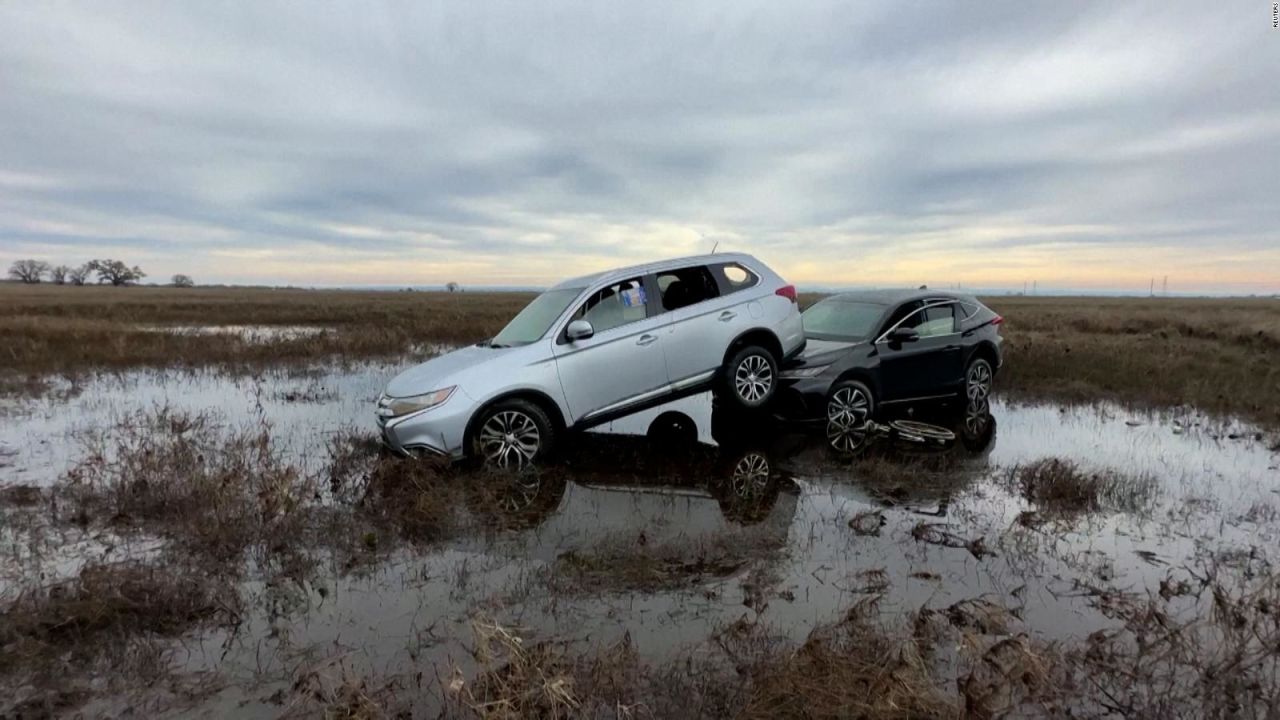 CNNE 1322187 - el agua cede en california y deja un tendal de destruccion