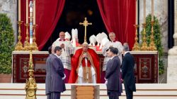 CNNE 1323237 - estos fueron los momentos clave del funeral de benedicto xvi