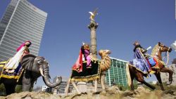 CNNE 1323313 - reyes magos y roscas de reyes, asi vive mexico las tradiciones