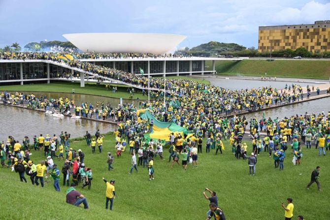 El presidente Luiz Inácio Lula da Silva no se encuentra actualmente en el lugar y ninguna de las dos cámaras del Congreso se encuentra actualmente en sesión.