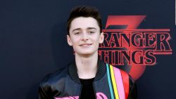 CNNE 1325105 - noah schnapp de "stranger things" comparte que es gay