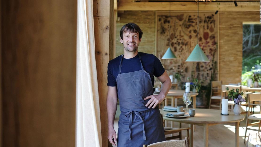 El creador, chef y propietario René Redzepi y su equipo llevan dos años trabajando en el nuevo camino de Noma. Crédito: Thibault Savary/AFP/Getty Images