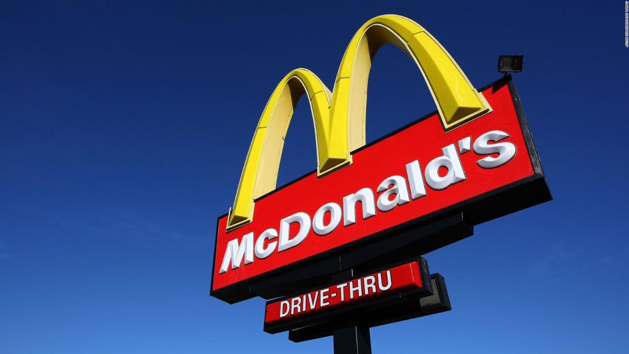 CNNE 1325138 - mcdonald's anuncia reestructuracion y despidos