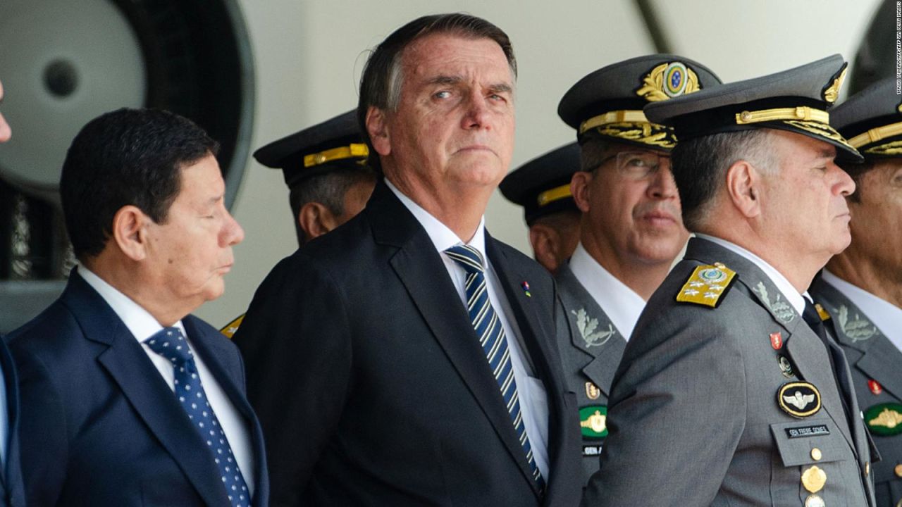 CNNE 1325591 - ¿puede bolsonaro ser extraditado a brasil?