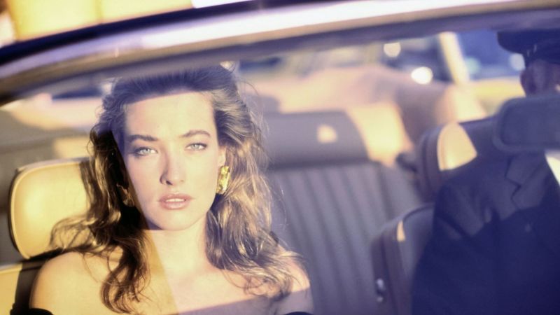 Tatjana patitz, una de las supermodelos originales de los 90, muere a los 56 años | cnn