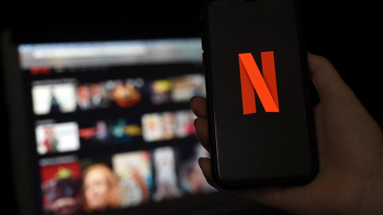 CNNE 1329849 - las acciones de netflix estan repuntando