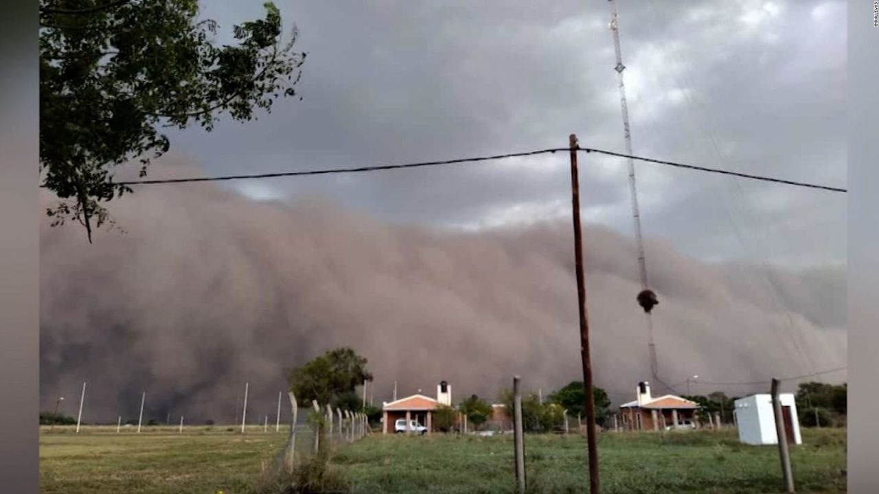 CNNE 1330471 - nube de polvo recubre parte de la provincia de chaco, argentina