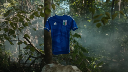 CNNE 1332027 - italia y su nueva camiseta de adidas