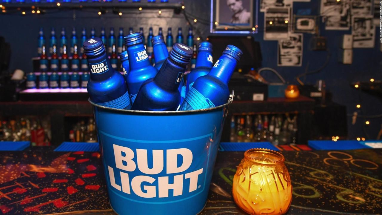 CNNE 1333189 - ¿cuanto tiempo de publicidad tendra la fabricante de bud light en el super bowl?