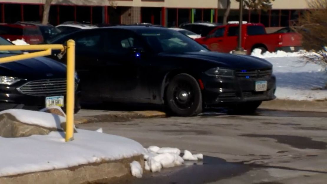 Policía de Des Moines en la escena de un tiroteo.