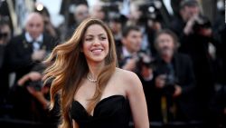 CNNE 1336877 - los articulos de shakira que seran exhibidos en el museo del grammy