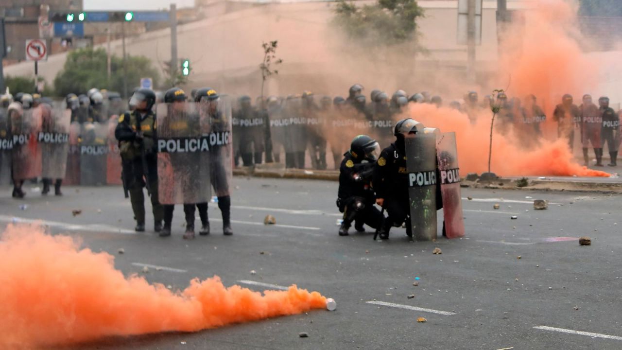 CNNE 1337671 - sabado de protestas en peru tras negacion de adelantar elecciones