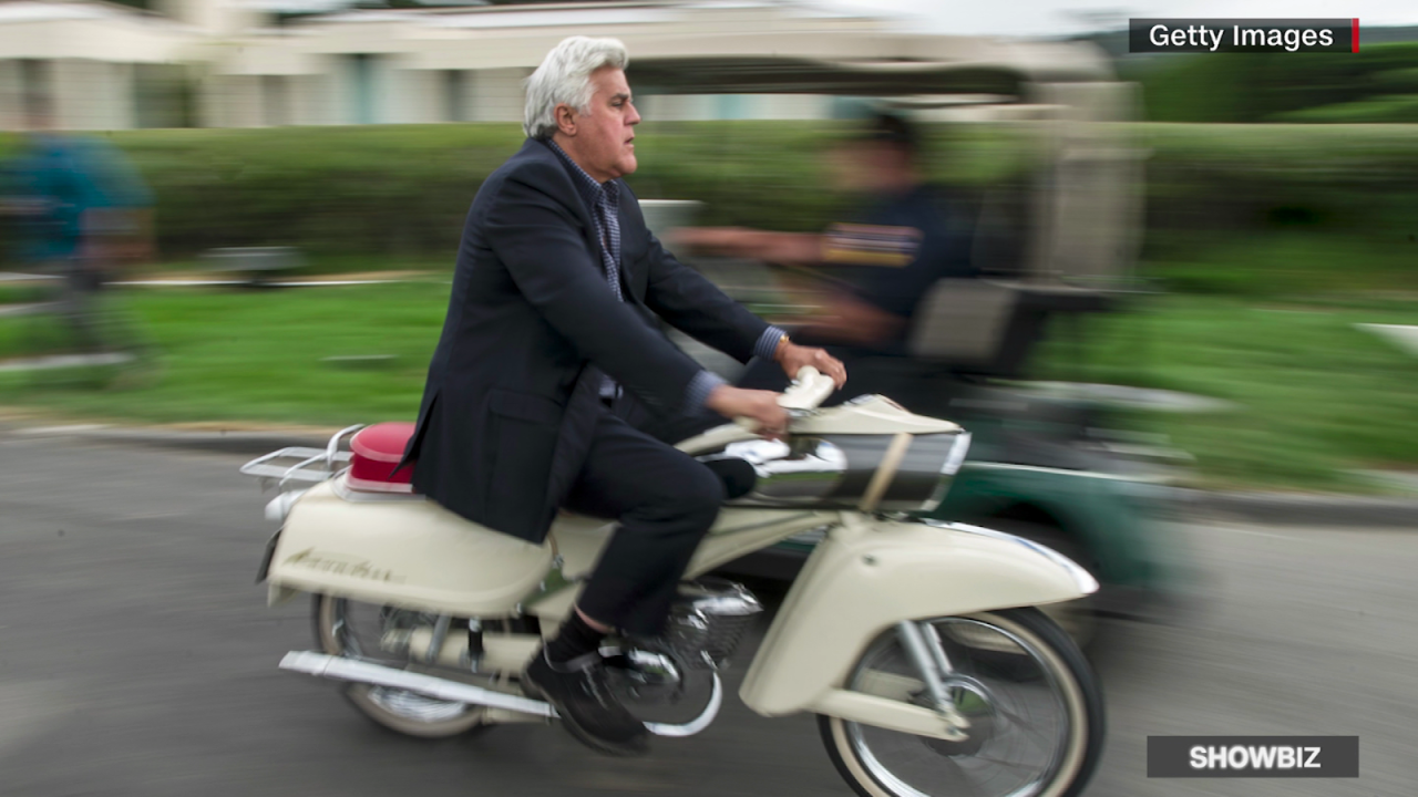 CNNE 1338335 - jay leno sufre fractura de huesos en accidente de motocicleta