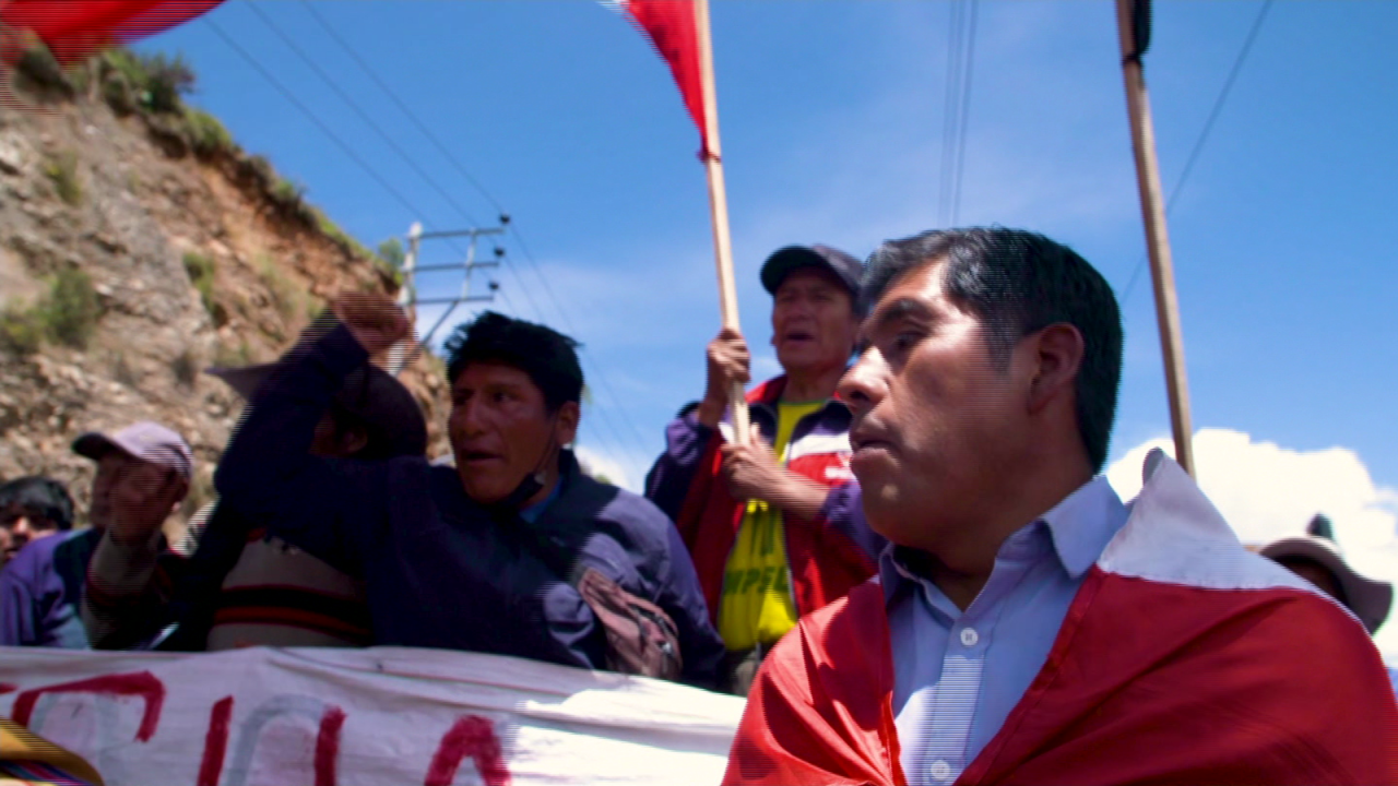 CNNE 1339584 - asi se vive la crisis politica en la region andina de peru