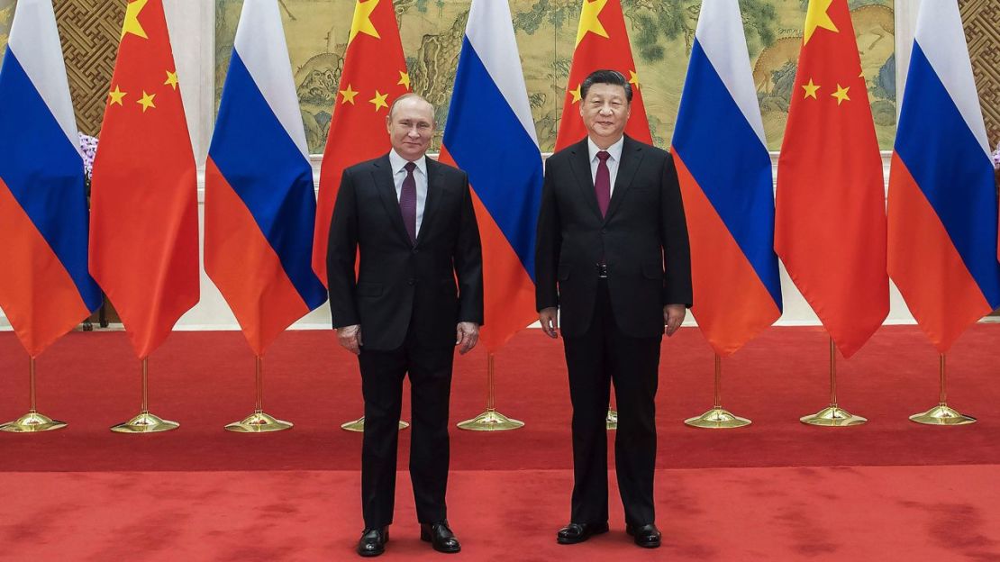 El líder chino Xi Jinping y el presidente ruso Vladimir Putin, en la Casa de Huéspedes Estatal Diaoyutai en Beijing, China, el 4 de febrero de 2022.