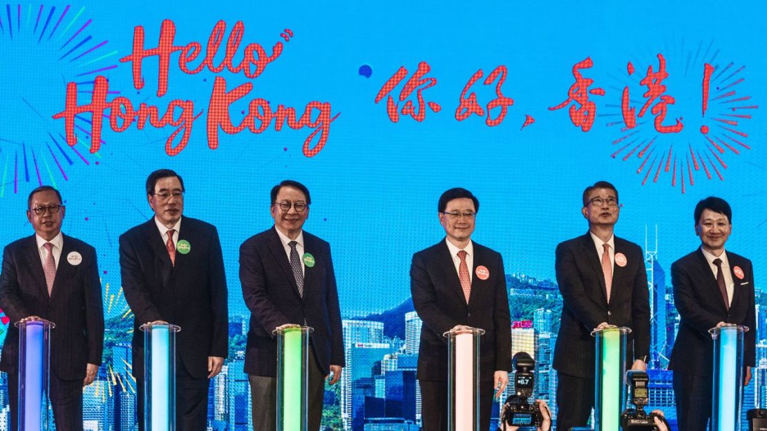 La ceremonia de lanzamiento de la campaña Hello Hong Kong se llevó a cabo el 2 de febrero.