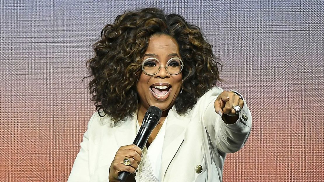 Oprah se convirtió en una de las personalidades televisivas más queridas de todos los tiempos tras superar una infancia difícil.