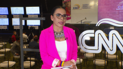 CNNE 1341375 - "hay que superar y avanzar", dice diana atamaint tras la muerte de un candidato en ecuador