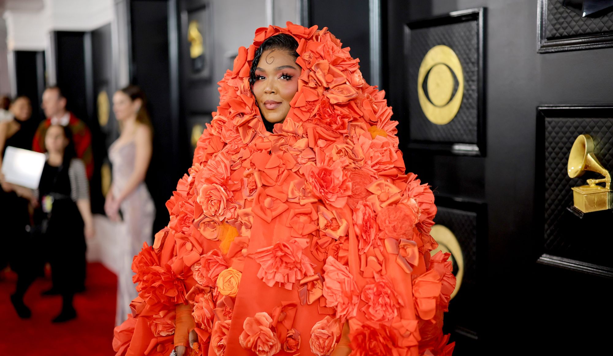 CNNE 1341388 - 65th grammy awards - red carpet