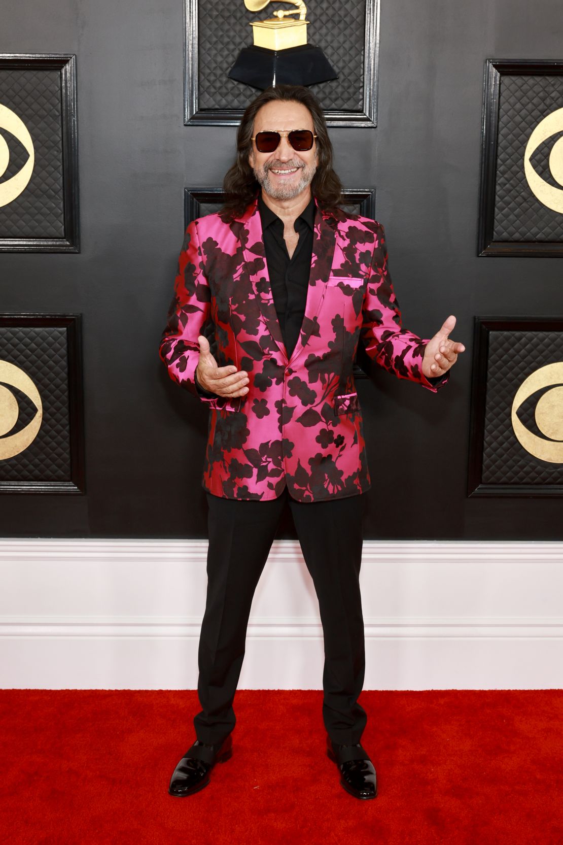 CNNE 1341399 - 65th grammy awards - arrivals