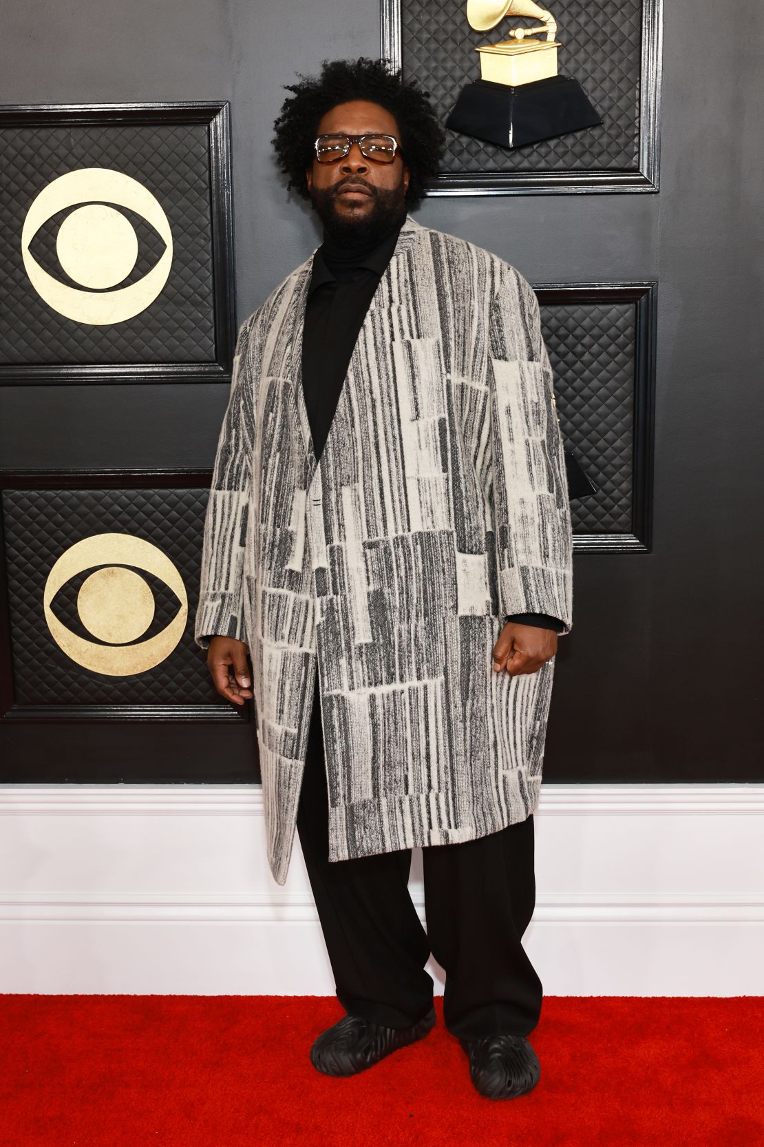 CNNE 1341432 - 65th grammy awards - arrivals