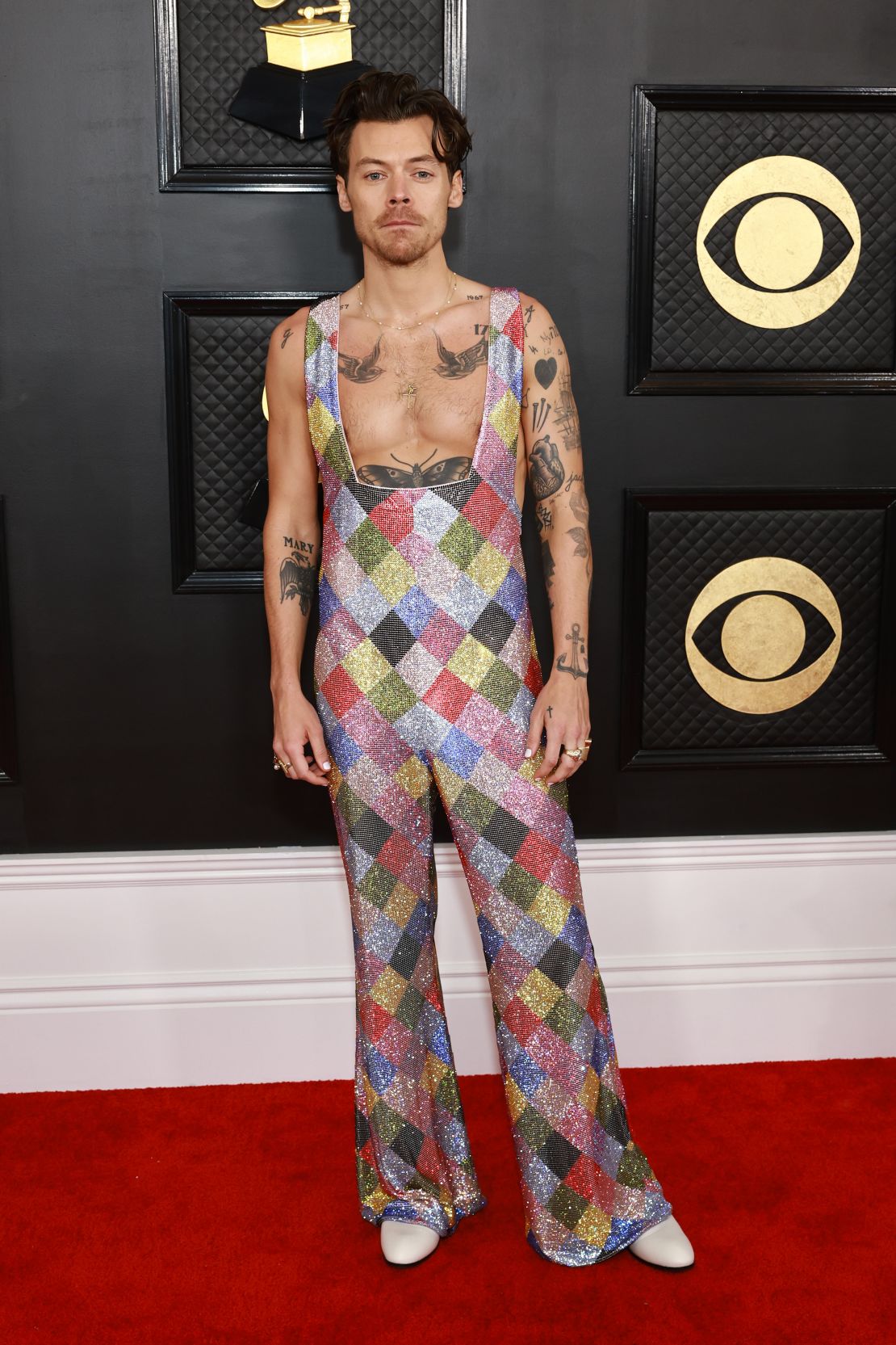 CNNE 1341449 - 65th grammy awards - arrivals