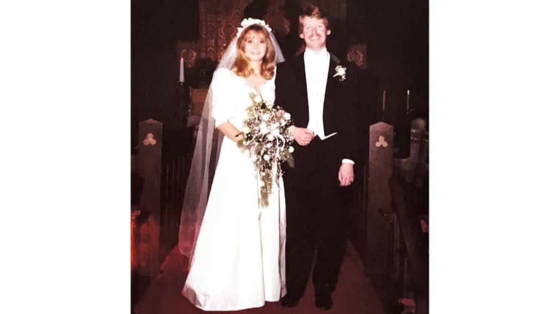 Vickie y Graham se casaron en Estados Unidos en diciembre de 1982. Crédito: Familia Kidner