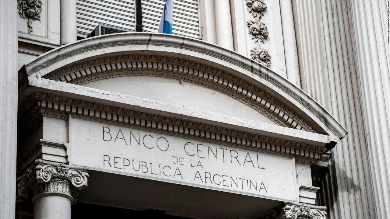 CNNE 1344488 - ¿como ve la economia argentina el principal banquero de peru?