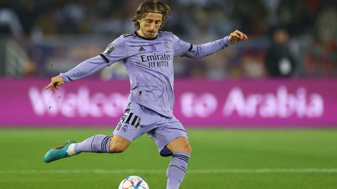 LuKa Modric del Real Madrid durante la Copa Mundial de Clubes de la FIFA Marruecos 2022 Semifinal del partido entre Al Ahly vs. Real Madrid. Crédito: Michael Steele/Getty Images