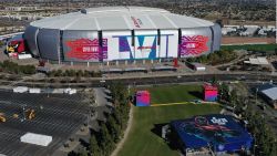 CNNE 1344843 - refuerzan la seguridad por el super bowl lvii