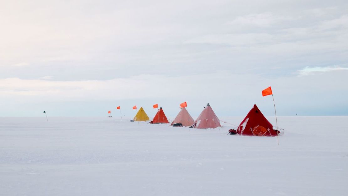 Campamento de Icefin en el glaciar Thwaites en 2020. Crédito: Daniel Dichek/ITGC