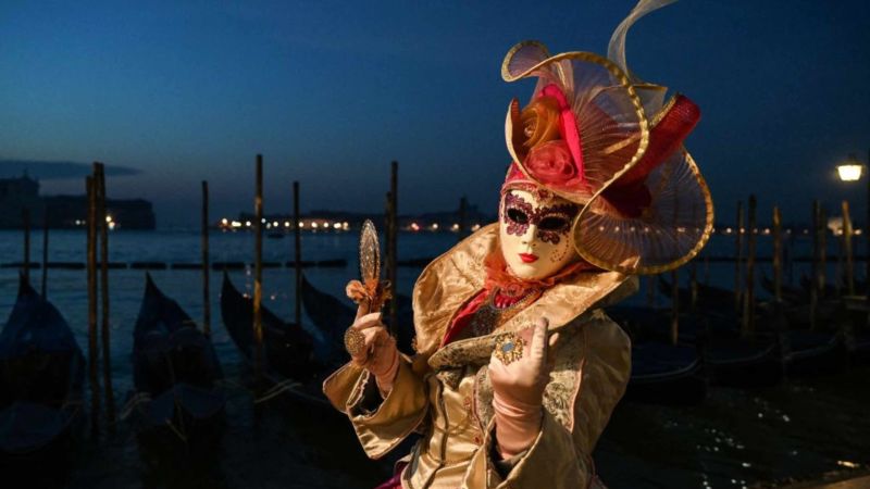 Del egipto antiguo a las calles de río de janeiro: la historia de por qué celebramos carnaval | cnn