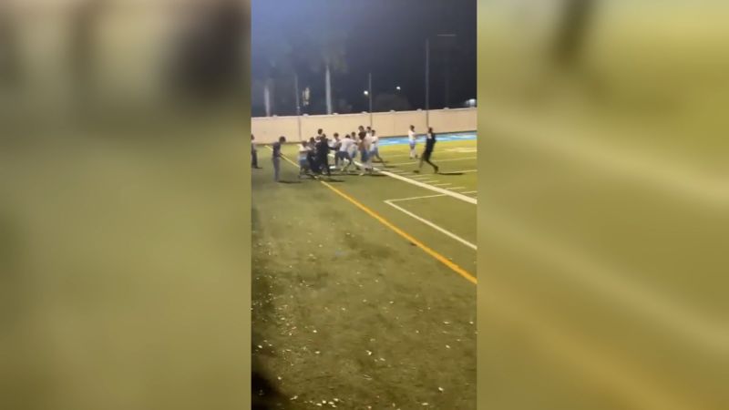 Escuelas privadas religiosas investigan una riña luego de un partido de fútbol y presuntos comentarios antisemitas | CNN