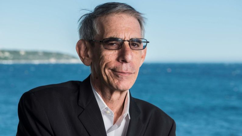 Richard Belzer, el comediante y actor mejor conocido por interpretar al ácido detective John Munch en varias series policíacas de la NBC, como "Ley y orden: Unidad de víctimas especiales", murió a los 78 años el 19 de febrero, informó su representante.